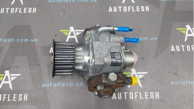 Насос топливный высокого давления (ТНВД) RF7J13800A MAZDA