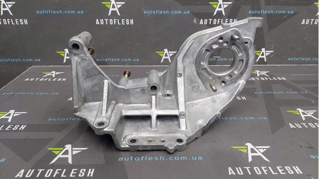 Кронштейн топливного насоса ТНВД RF7J13G00 MAZDA