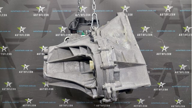RENAULT TL4017 КПП в сборе (механическая коробка передач) в наличии Черновцы