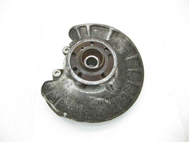 Цапфа поворотная левая A1663500408 MERCEDES