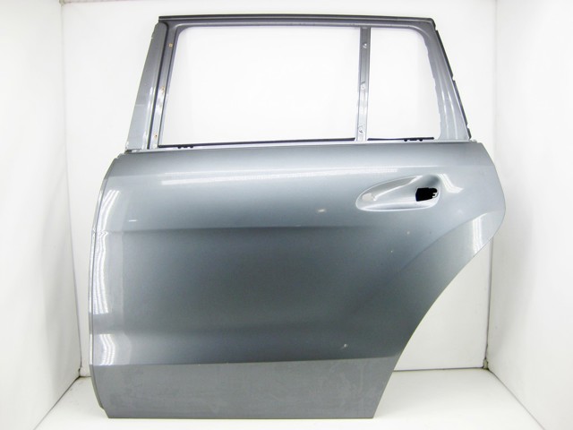 Дверь пассажирская задняя левая A1667300305 MERCEDES