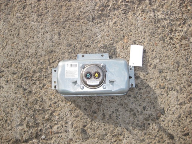 Подушка безопасности (AIRBAG) пассажирская A1668600302 MERCEDES