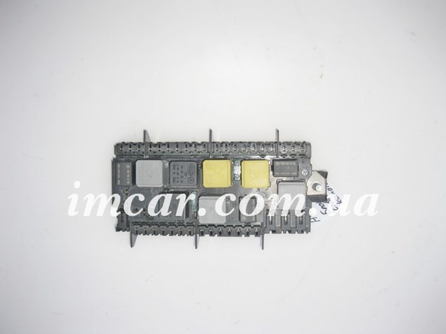 A1669063801 Mercedes блок реле предохранителей