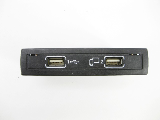 USB-разветвитель A1728202000 MERCEDES