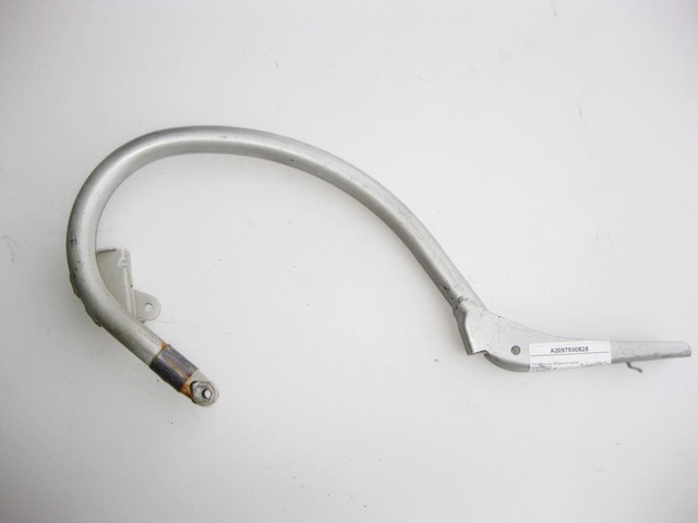 Шарнир крышки багажника A2097500828 MERCEDES