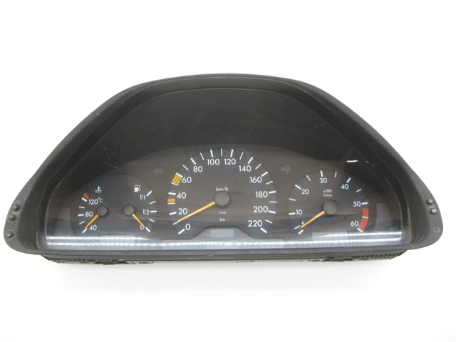 Щиток приборов A2105405147 MERCEDES