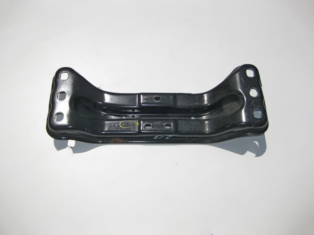 Крепление трансмиссии A2132401302 MERCEDES