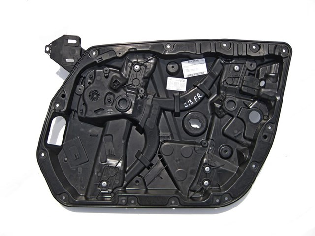Стеклоподъемник (механизм перемещения стекла) A2137205205 MERCEDES