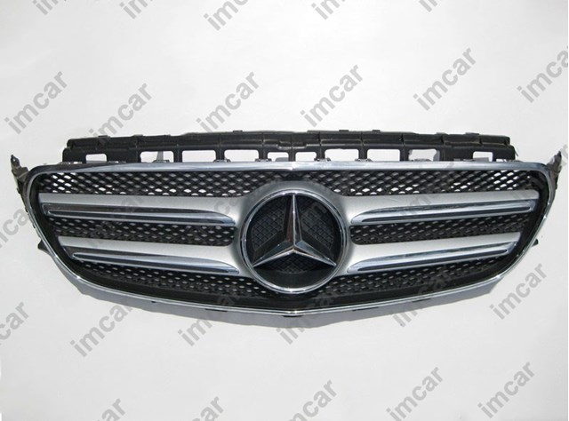 Рамка решетки радиатора A2138880160 MERCEDES