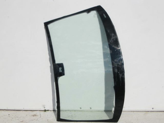 Переднее стекло A2196701201 MERCEDES