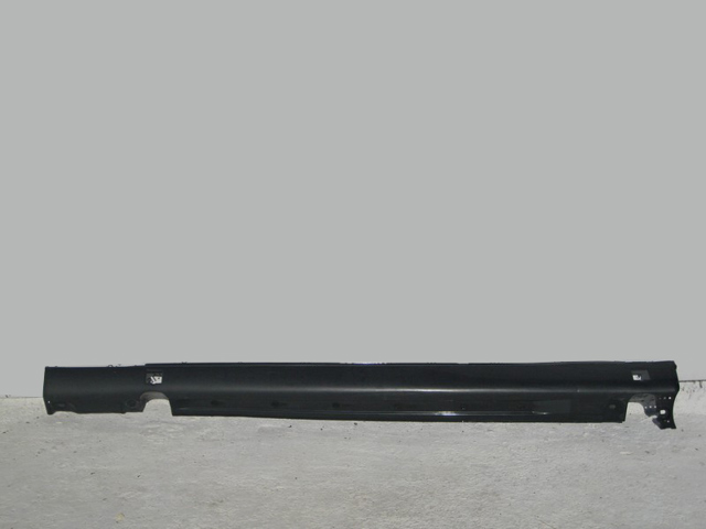 Накладка наружняя (молдинг) порога, левый A2206980154 MERCEDES