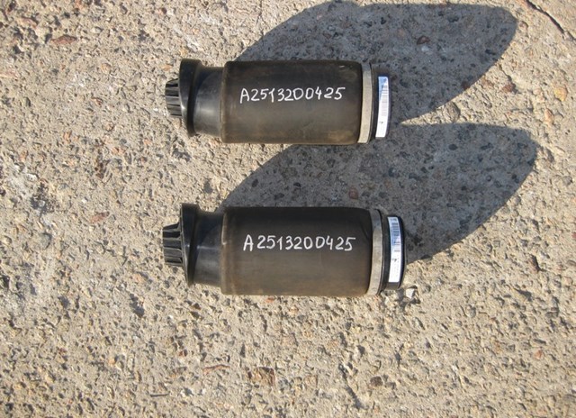 Пневмоподушка задняя A2513200425 MERCEDES