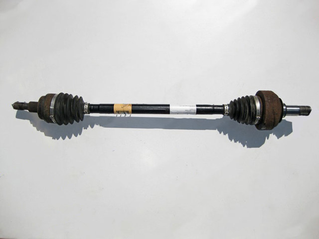Полуось задняя, правая A2513500610 MERCEDES