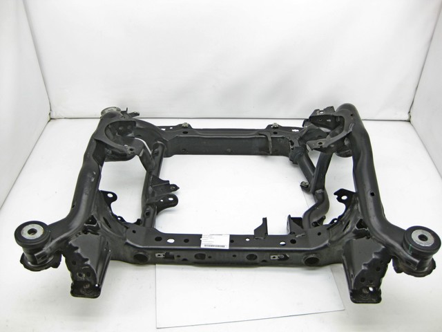 Балка передней подвески A2923300900 MERCEDES