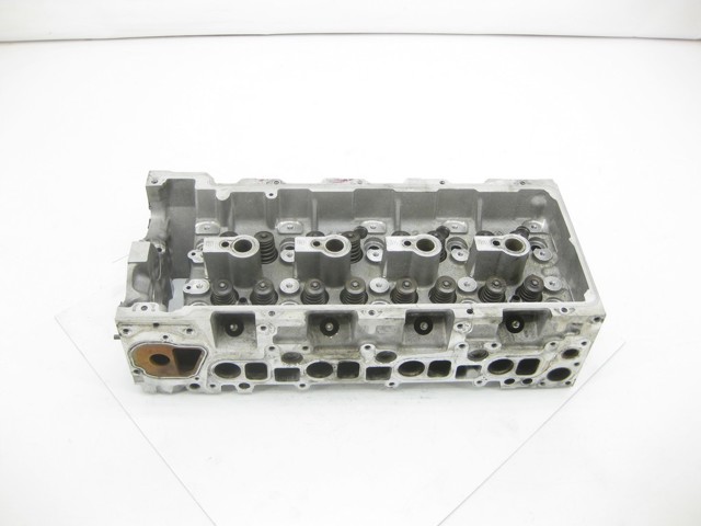 Головка блока цилиндров (ГБЦ), правая A6280101120 MERCEDES