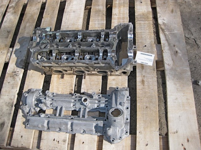 A6420100821 головка блока цилиндров правая с клапанами для двигателя om642 v6 3.0 cdi A6420100821