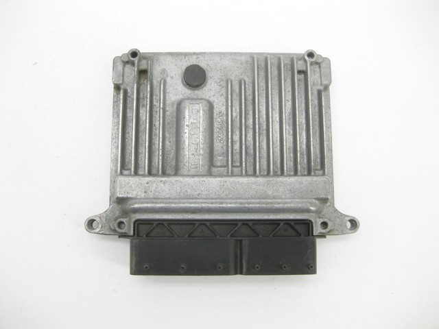 Модуль управления двигателем A6461505572 MERCEDES