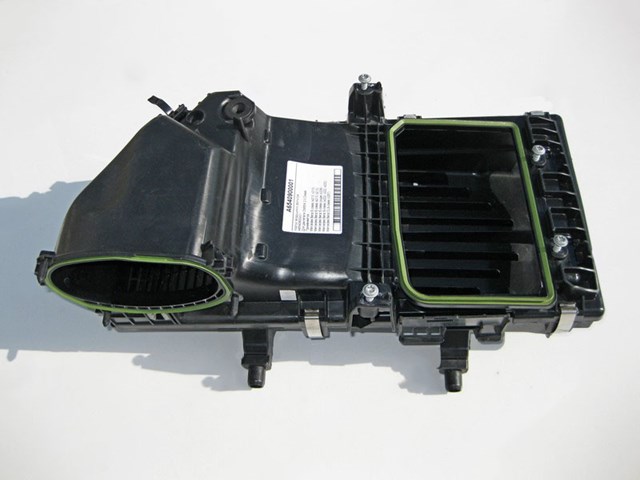  Корпус воздушного фильтра A6540900001 MERCEDES