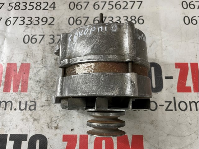 Автомобильный генератор 0120469655 BOSCH