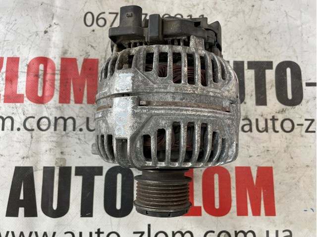 Автомобильный генератор 0124515022 VAG