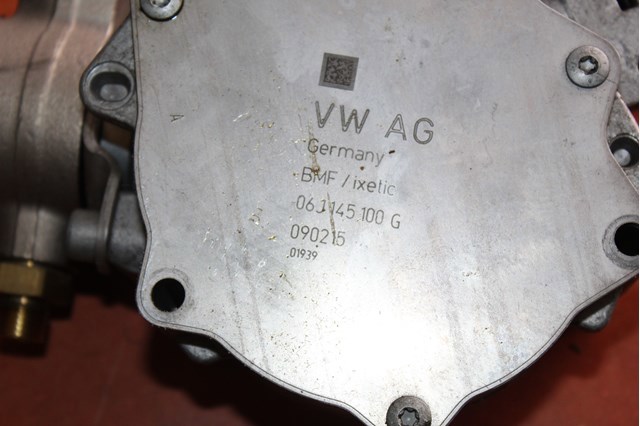 Насос вакуумный 06J145100G VAG