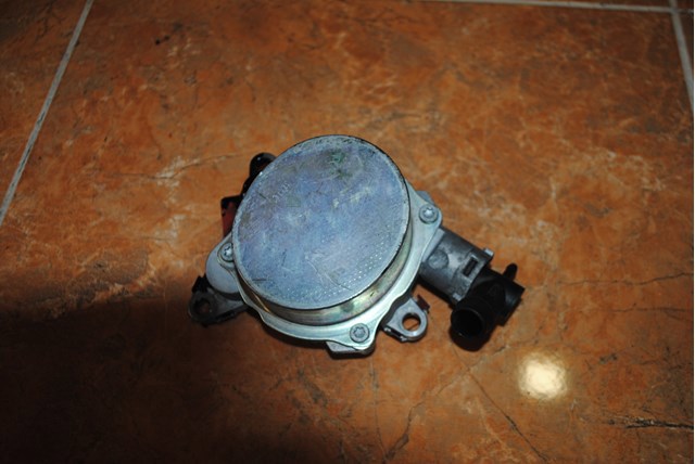 Механический вакуумный насос 146503760R RENAULT