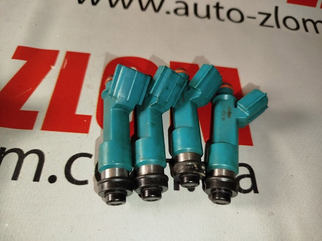 Форсунка дизельная в сборе 2325028080 TOYOTA