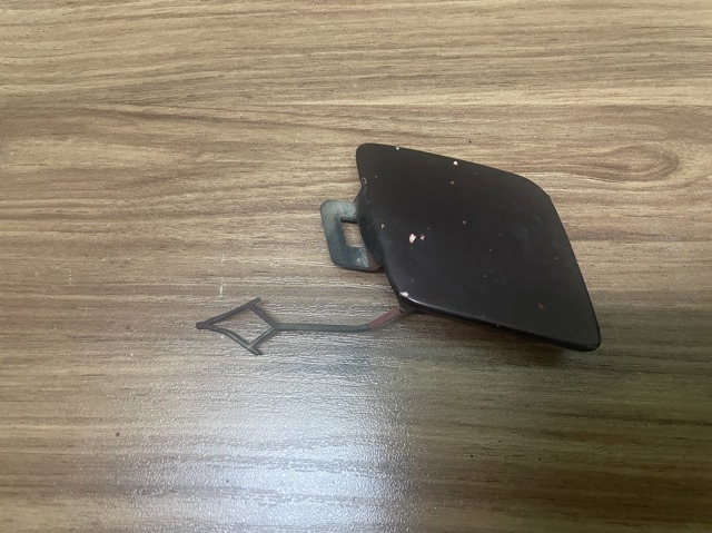 3G0807155C VAG Заглушка бампера буксировочного крюка задняя купить в Ирпень