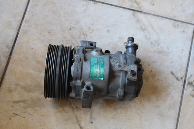 Компрессор климатической установки 467590360 FIAT