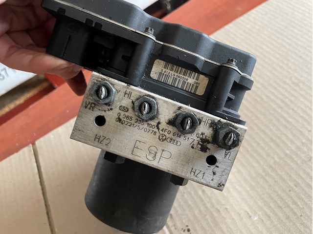 Блок ABS гидравлический 4F0614517T VAG