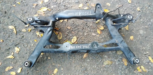 Балка задняя 5N0505235L VAG