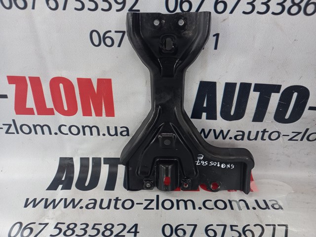 VAG 5N0805567E Кронштейн замка капота в наличии Чернигов