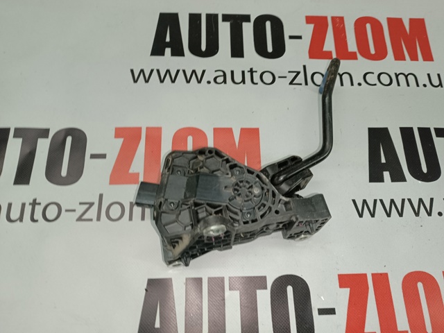 Педаль акселератора 7811076130 TOYOTA