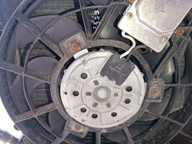 Вентилятор системы охлаждения правый 7L0959455E VAG