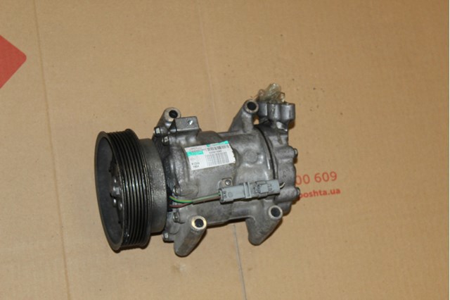 Компрессор хладагента 8200819568 RENAULT
