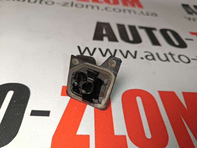 Камера заднего вида 8679048210 TOYOTA