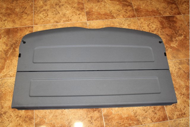 Каркасная шторка багажного отсека 8R0867769D VAG