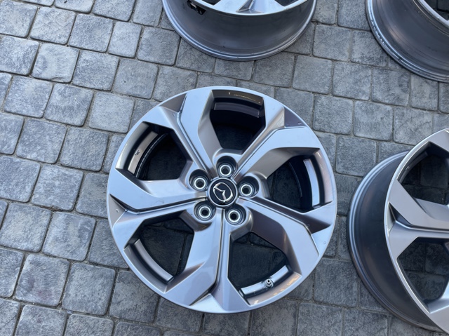 9965777080 Mazda