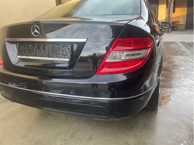 Бампер задний A2048801340 MERCEDES