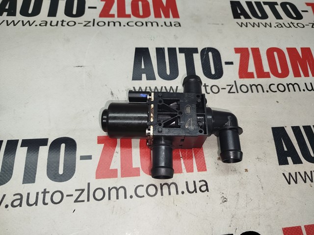 Кран отопителя J9D318495AA JAGUAR