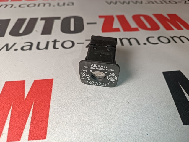 Рычаг переключения передач PA66GF33 TOYOTA