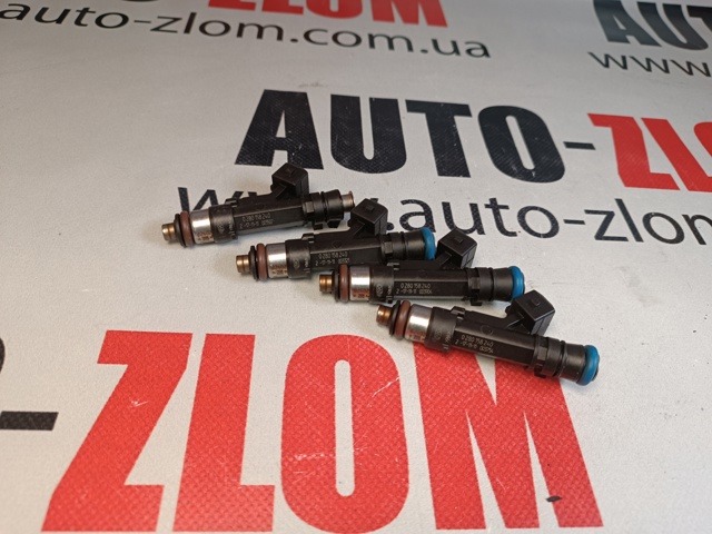 Форсунка впрыска топлива 0280158240 BOSCH