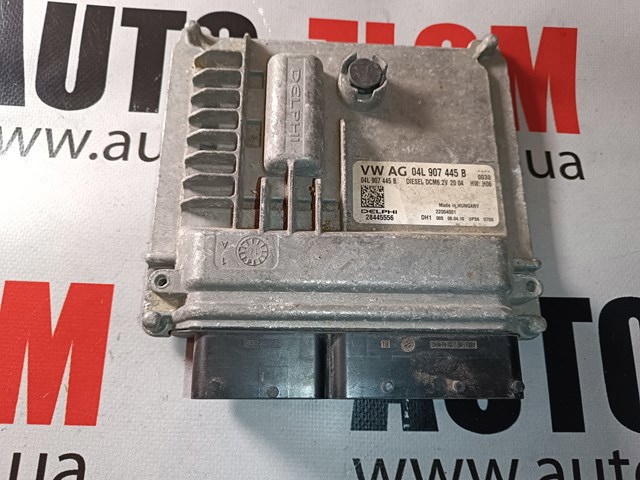 Модуль управления двигателем 04L907445B VAG