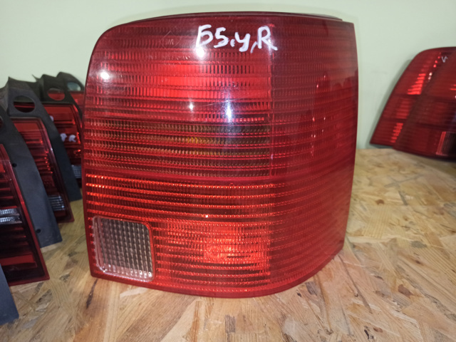 Фонари задние 3B9945112G VAG