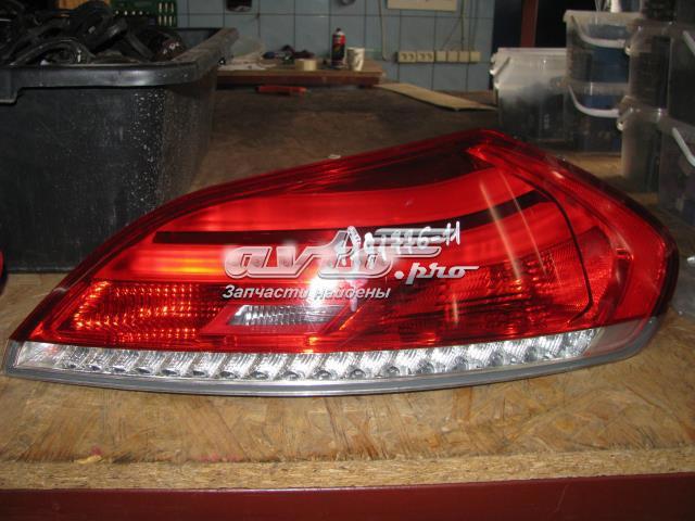 Фонарь задний правый 7191776 BMW