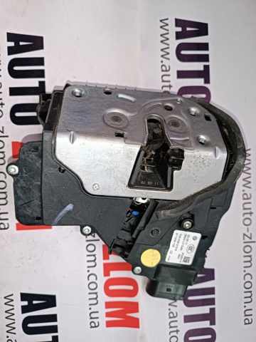 Замок двери задней левой 7N0839015B VAG
