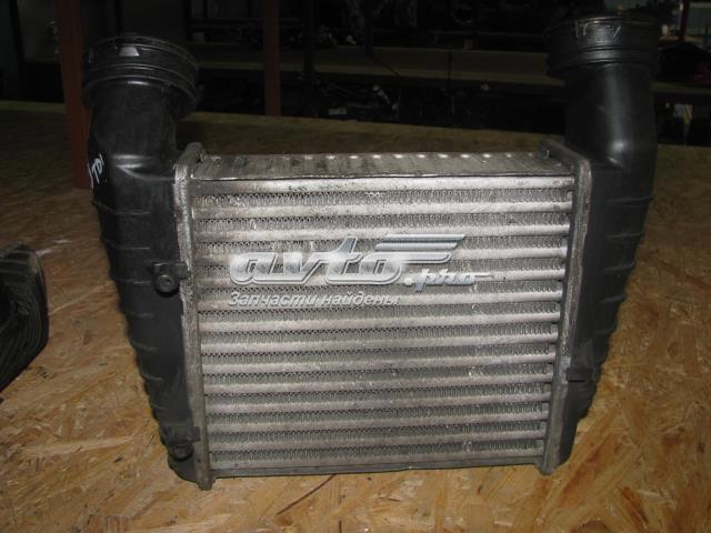 Радиатор интеркуллера Шкода Суперб 1