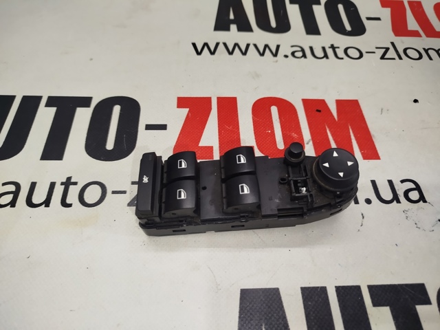 Кнопки переднего левого стеклоподъёмника 9218044 BMW