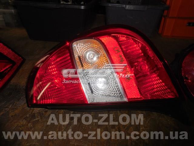 Фонари задние 9632646680 PEUGEOT