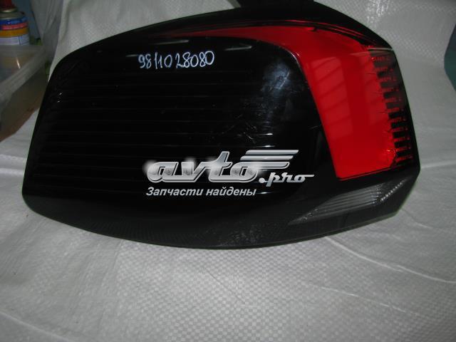 Фонарь задний 9811028080 PEUGEOT